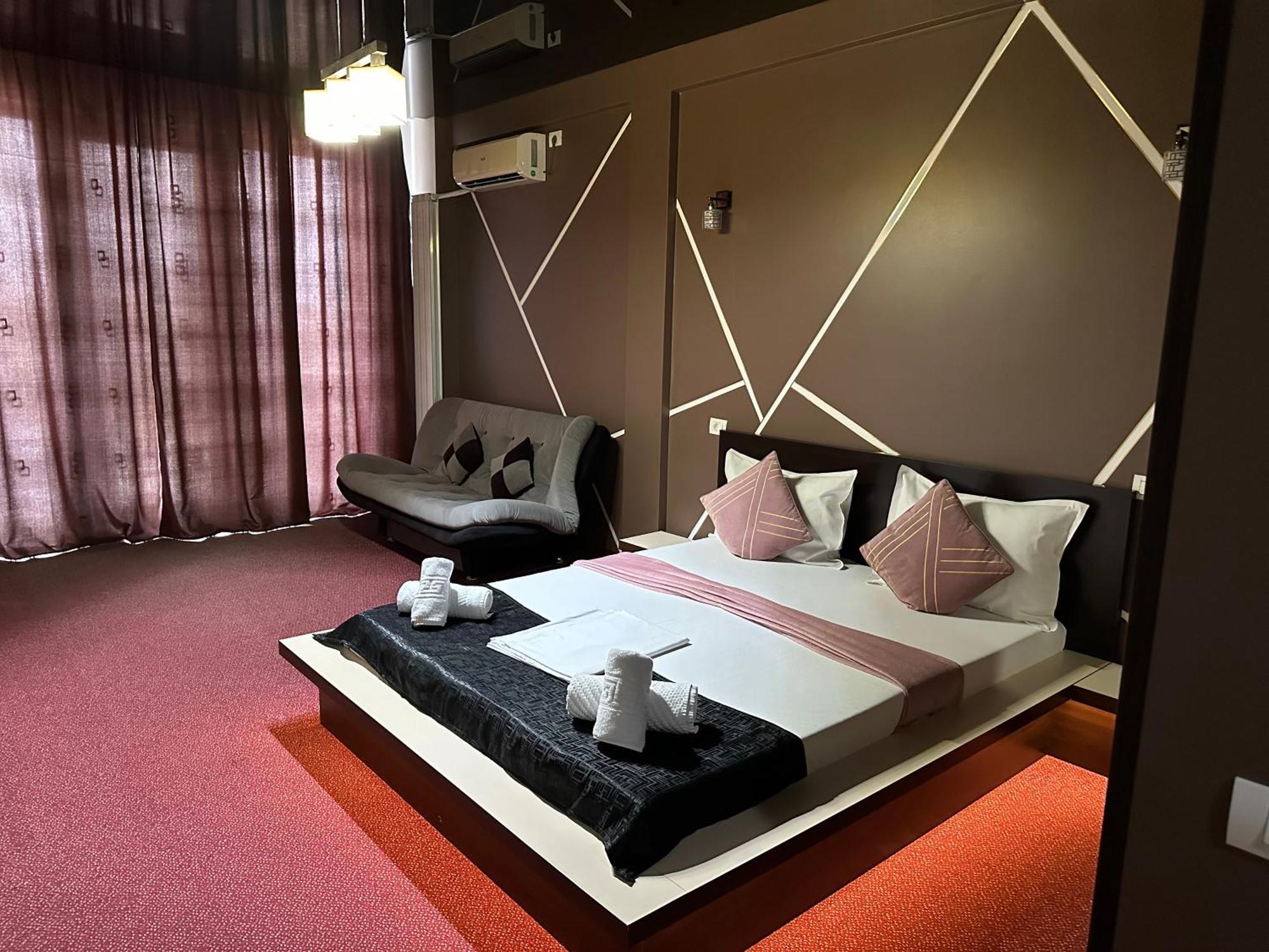 Hotel Sweet Năvodari Esterno foto