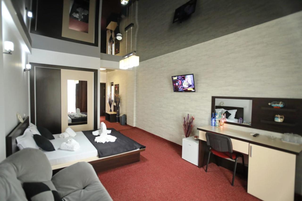 Hotel Sweet Năvodari Esterno foto